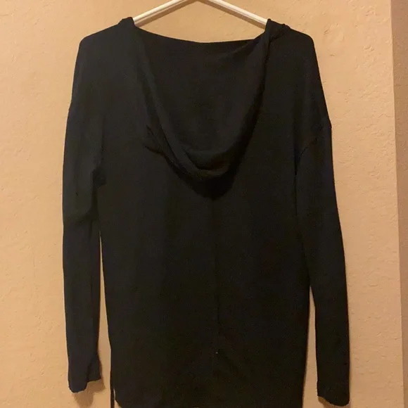 Long sleeve shirt with hoodie - Picture 3 of 3